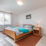 Nera Apartamento