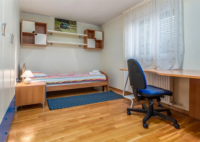 Nera Apartman *
